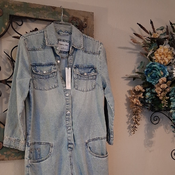 Highway Jeans Distressed Denim Romper. NWT Size Large - Picture 8 of 17